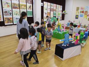 つき組作品展見学
