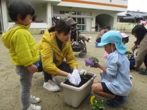 球根も植えよう