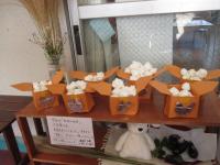 紙で作ったお月見だんご