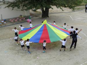 運動会でバルーンダンス