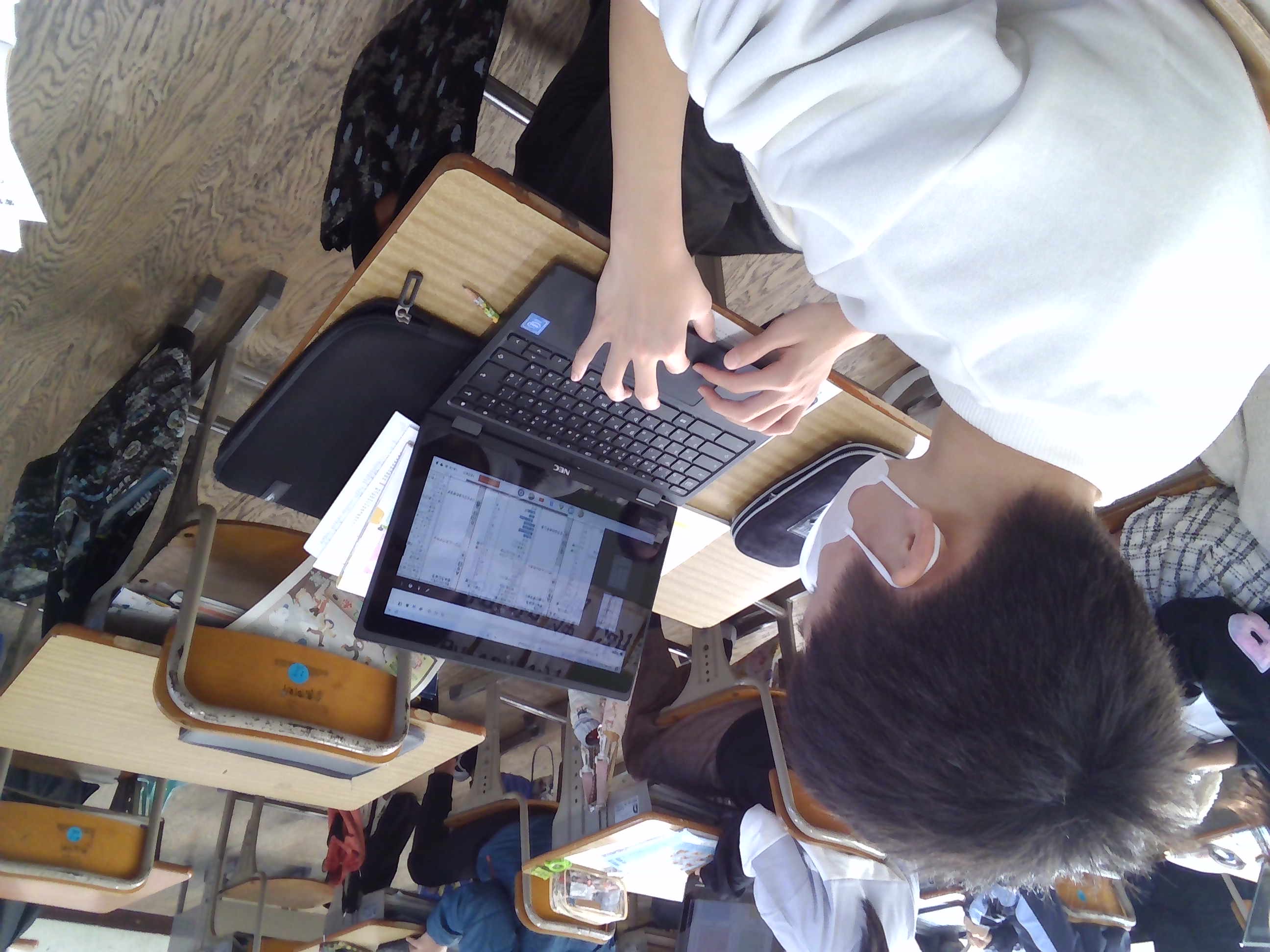 六条小　6年タブレット操作