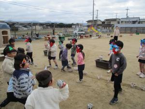4歳児　豆まき