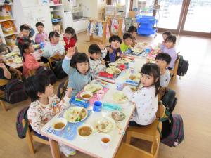 給食おいしかったね２