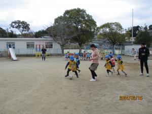 サッカーの試合先生と