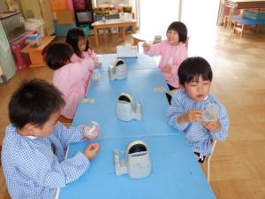 佐保幼稚園　マラカス2