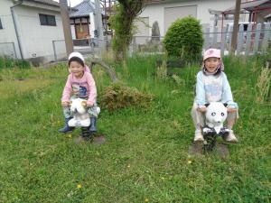パンダの乗り物乗っています