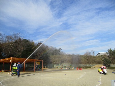 消防団放水訓練見学　1月11日の画像3