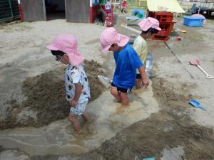 佐保幼稚園　水遊び3