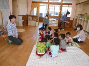 お話の先生と挨拶しているところ