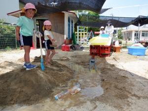 佐保幼稚園　ビーチ遊び3