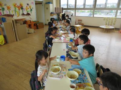 給食