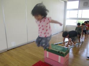 巧技台からジャンプ