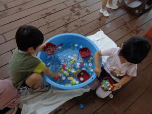 水遊び　みかん組