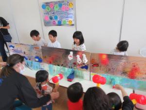 夏祭りごっこのサメサメパニックコーナー