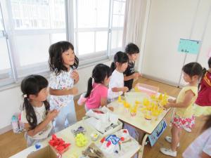 5歳児の夏祭りごっこ、屋台の様子