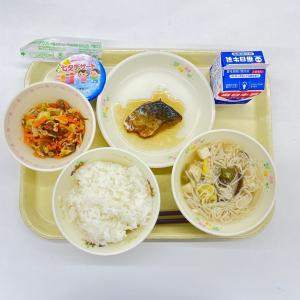 R6.07.04 ご飯・牛乳・さばの甘辛焼き・茎わかめの炒めもの・七夕汁・七夕ゼリー