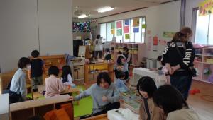 保育参観幼児