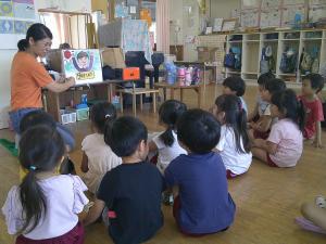 朝起きてからすることを英語で教えてもらっています