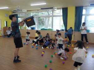 ボール拾い
