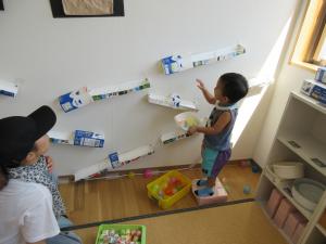 部屋遊び4