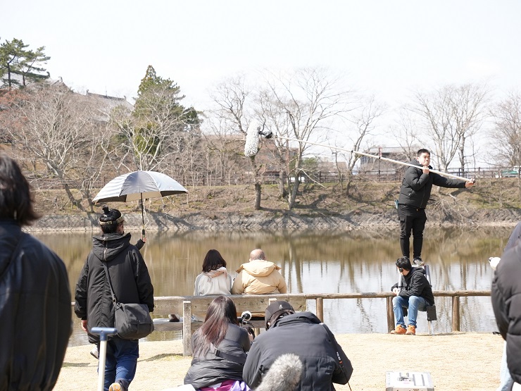 撮影の様子（奈良公園荒池園地）画像