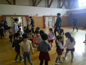3,4歳児バレーの準備体操