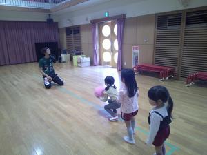 4歳児キャッチボール