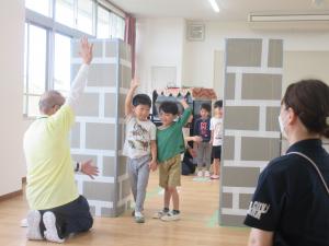 交差点を渡るところ