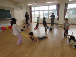 ４歳児のフープ