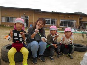 5歳児友達や先生と一緒に楽しく食べました
