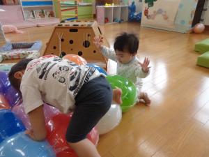 風船クッション　気持ちいいよ
