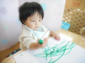 絵を描いています。