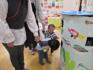 何が入っているのかな？
