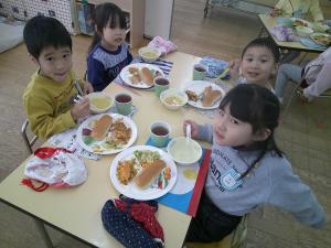 4歳児給食の様子