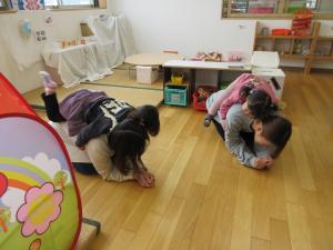 「パンダおやこたいそう」を楽しんでいます。