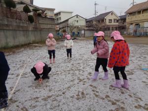 雪遊び