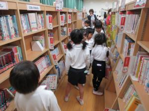 図書館は本がたくさんありました