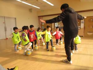 サッカーで遊ぼう　みかん