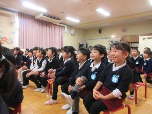 人形劇を見てます