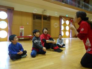 5歳児シャボン玉の様子