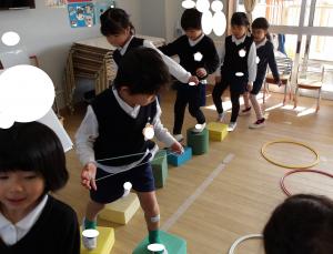 ソフト積み木を進む