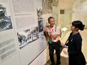 マレーシア博物館で歴史の説明をしていただいた様子