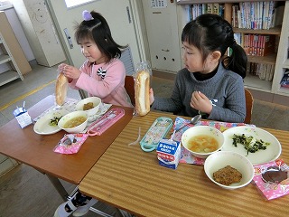 食べているところ（3）