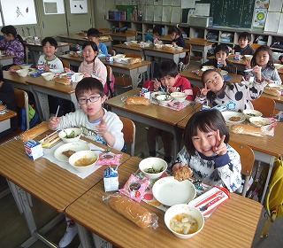 食べているところ（6）