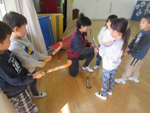 5歳児ホッケー教室の様子