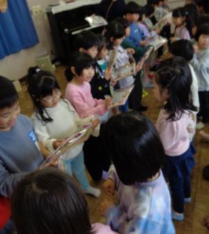 お別れ会みんなで挨拶