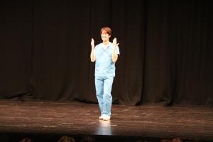 しゅんしゅんクリニックPさんネタ披露の様子2
