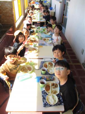 食べている様子ふたつめ