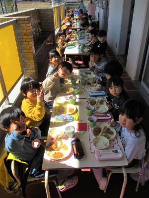 食べている様子ひとつめ