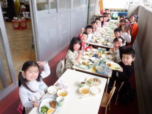 給食